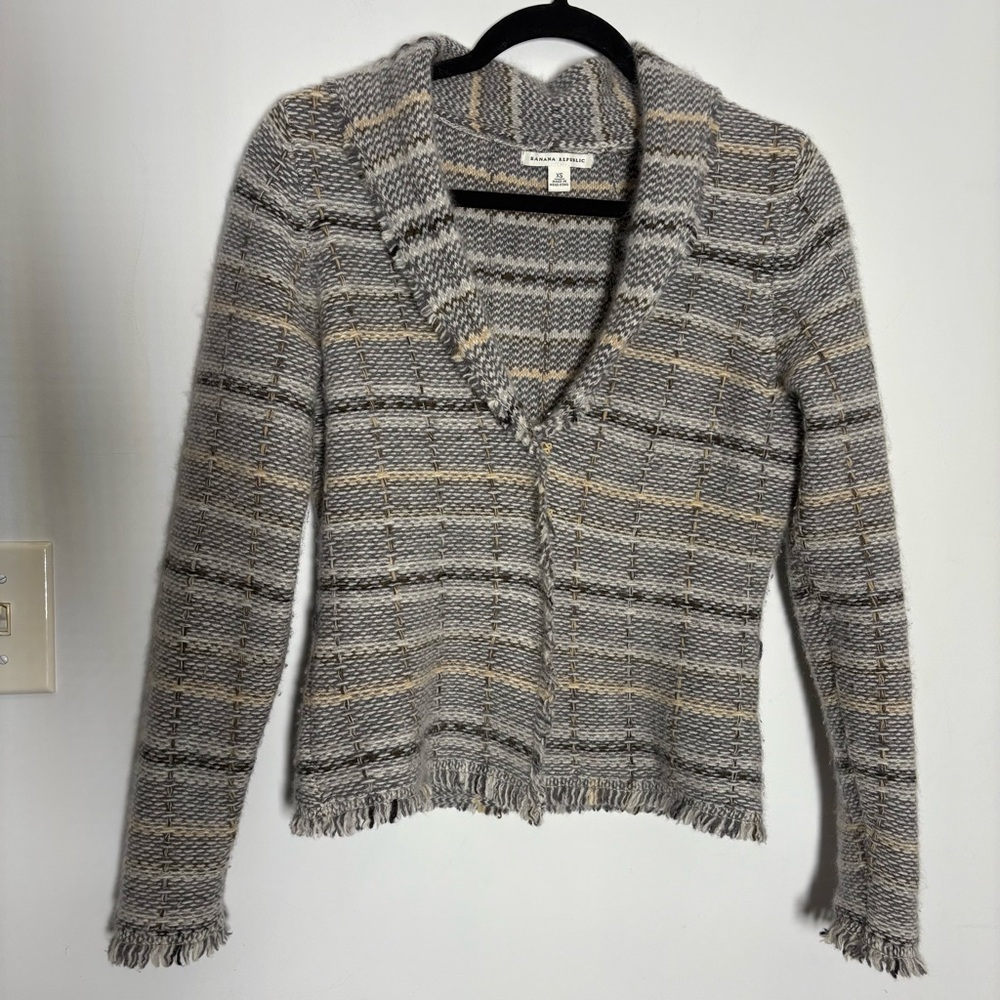 Banana Republic women’s XS Gray and Cream Knit Cardigan wool rabbit fur